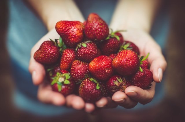 les fruits rouges sont peu caloriques, délicieux, riche en fibre et en vitamine.