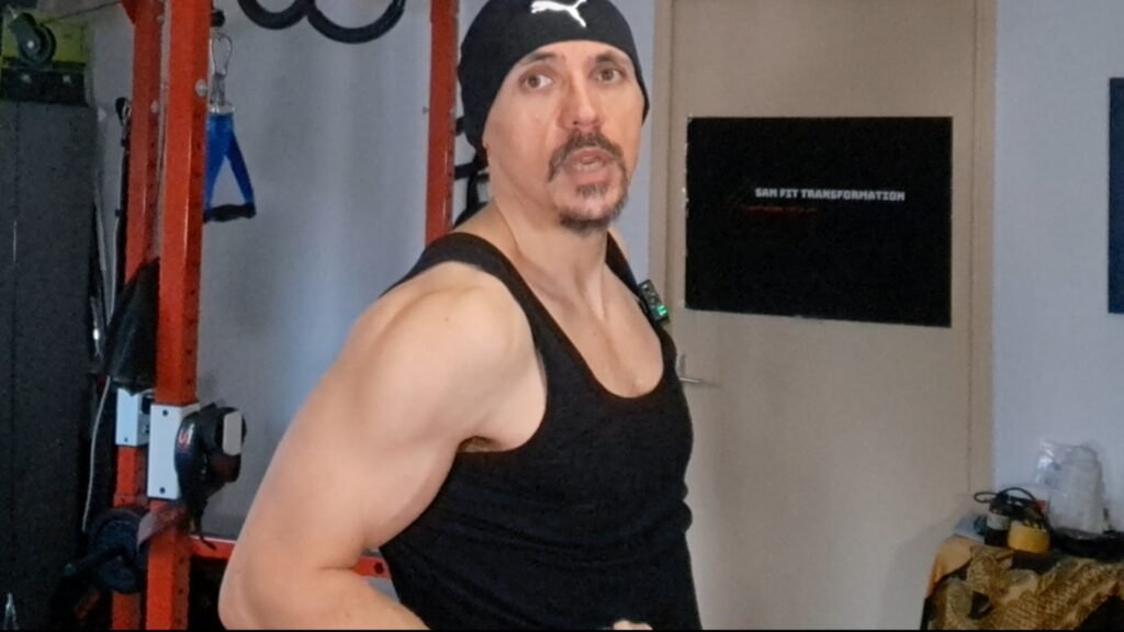 biceps court ou long selon sa génétique, il se travail pareil en salle.